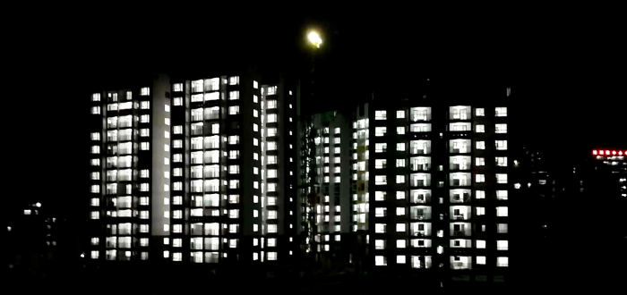 东兰县移民安顿小区(EPC)项目夜景。。。李乐 摄.png