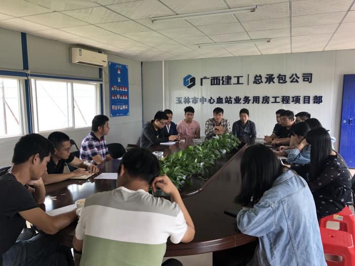 3聚会现场。李宁 摄_700x525.jpg