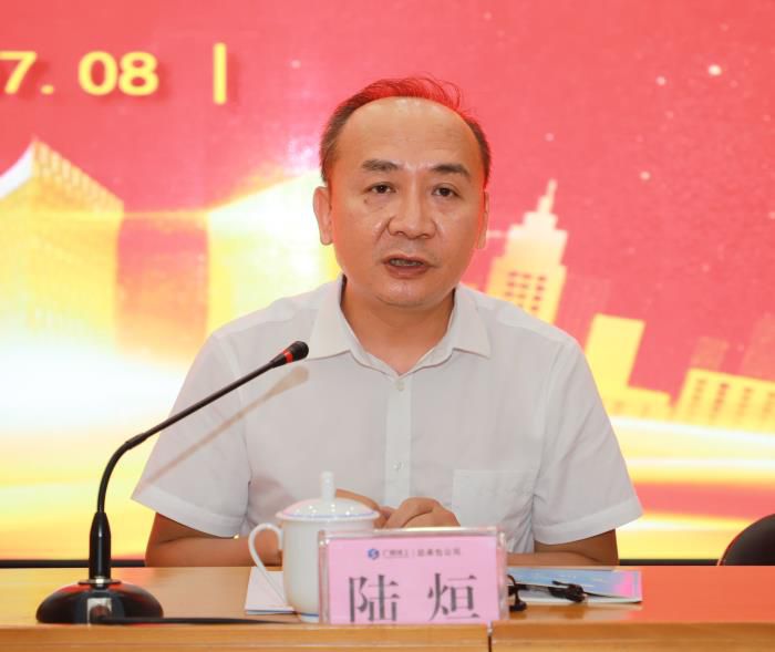 1.5聚会现场。。。李丽云 摄 (2)700.JPG