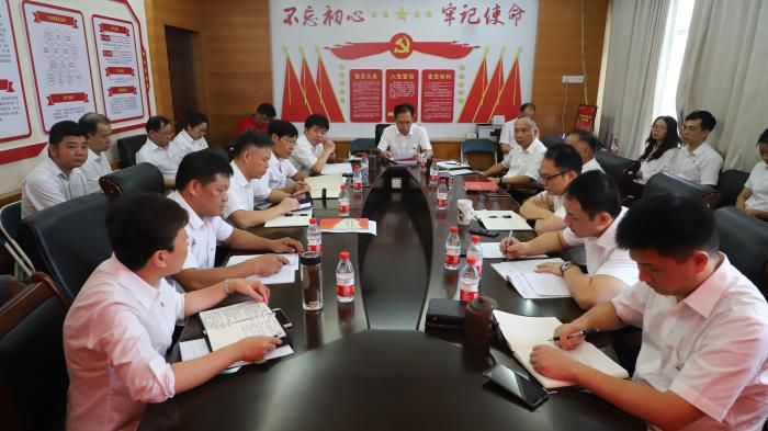 7典范事例剖析会现场。。。谭龙 摄700.JPG