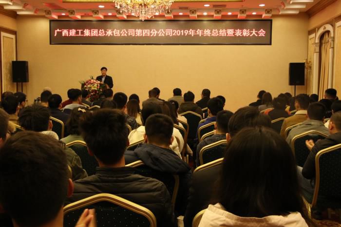 5.2聚会现场。。。陈华蓉 摄700.JPG