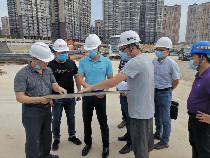 2.1调研现场！！。潘治昆 摄700.jpg