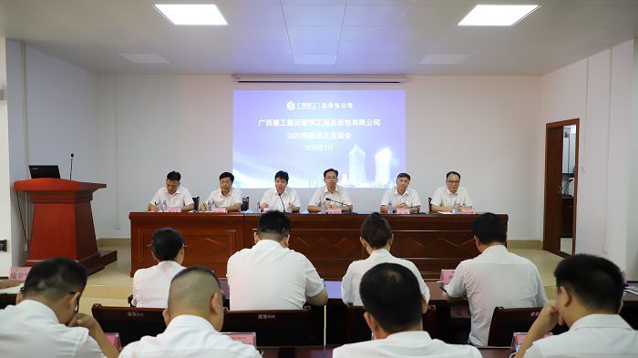 出席聚会的公司向导。。李立云 摄2.JPG