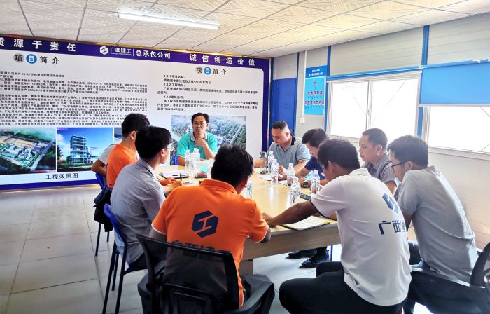 1聚会现场。。。潘婧 摄.jpg