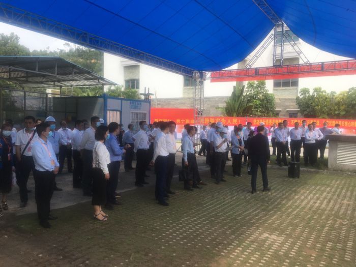 52视察现场。。。刘彩凤 摄.jpg