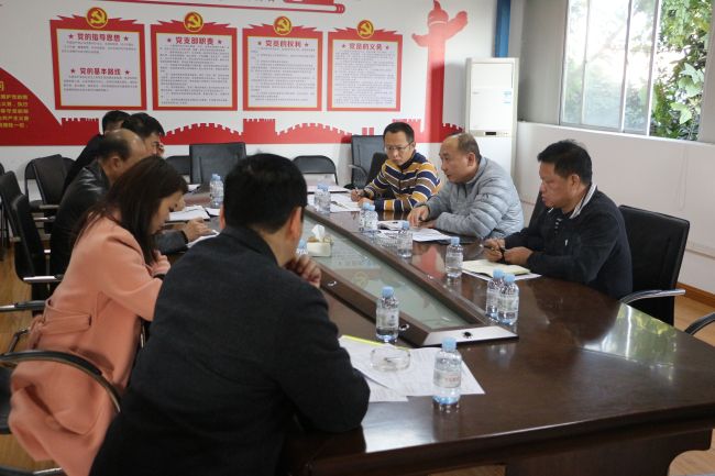 聚会现场。。。张钊林 摄.jpg