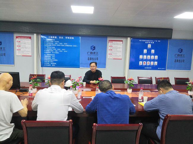 聚会现场。。刘华 摄（修图）.jpg