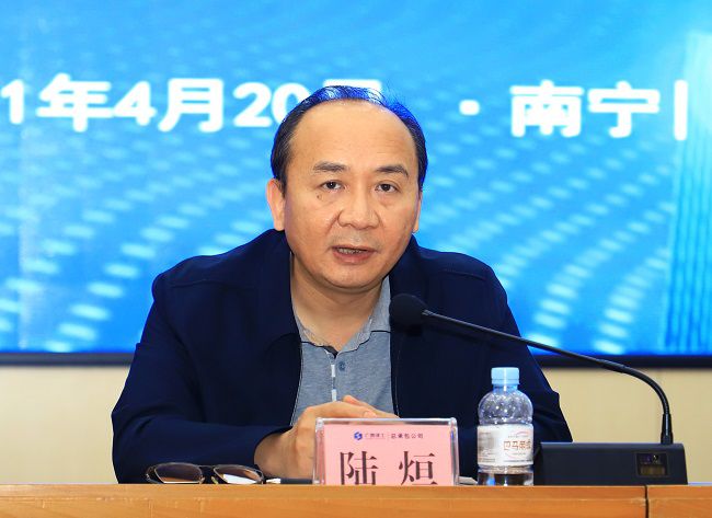 陆烜讲话。。李立云 摄（修图）.jpg