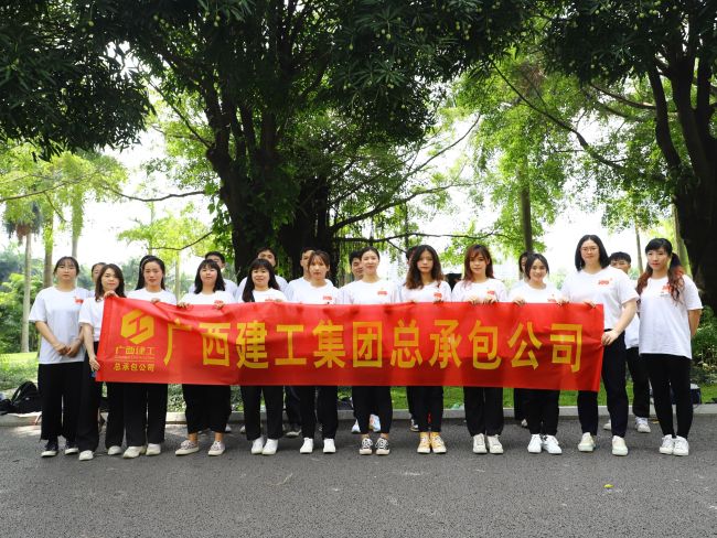 座谈会现场。杨桂峰 摄（修图）.jpg