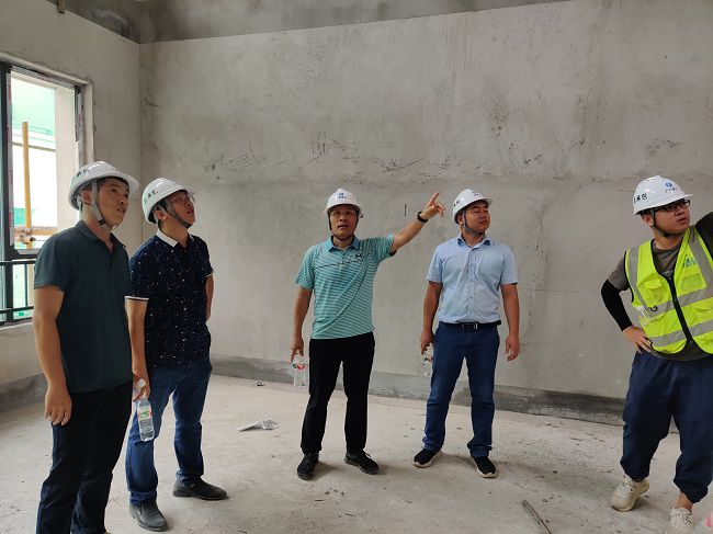 检查现场。。杨康 摄（修图）.jpg