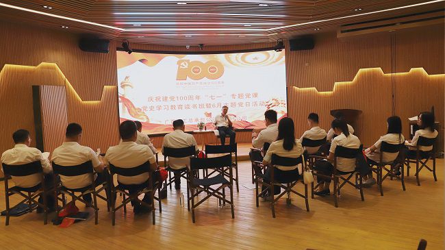 党课现场。。。卢勤 摄（修图）.jpg