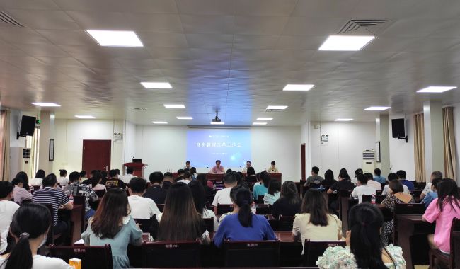 聚会现场。。郑诗宝 摄000.jpg