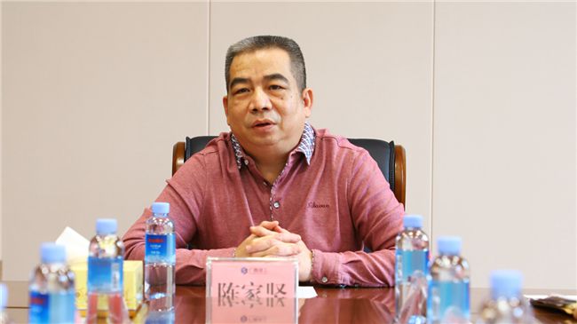 陈家坚作讲话。。谭龙 摄（修图）.jpg