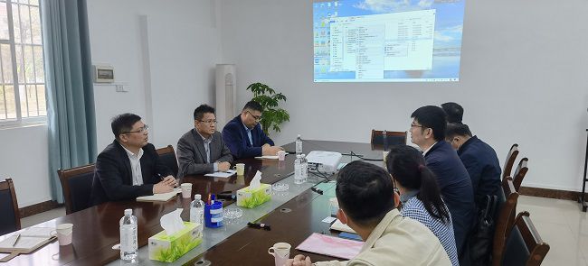 扶绥洽谈现场。。。刘华 摄（修图）.jpg