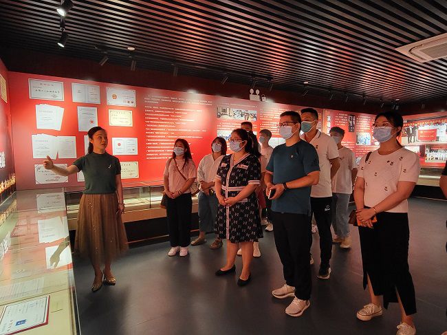 旅行学习现场。。。王莹 摄（修图）.jpg