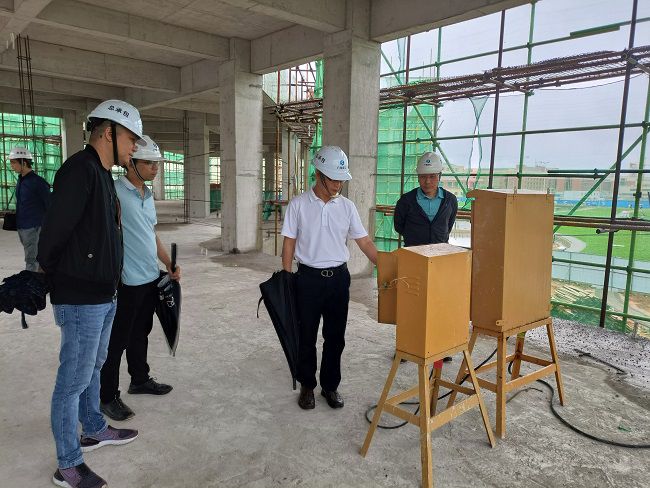 邓少新带队到广西工业职业手艺学院项目检查。！Ａ卓 摄（修图）.jpg