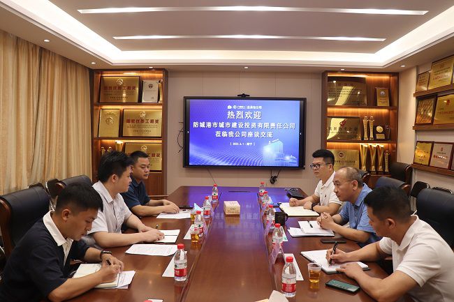 座谈会现场。周煜川 摄（修图）.jpg