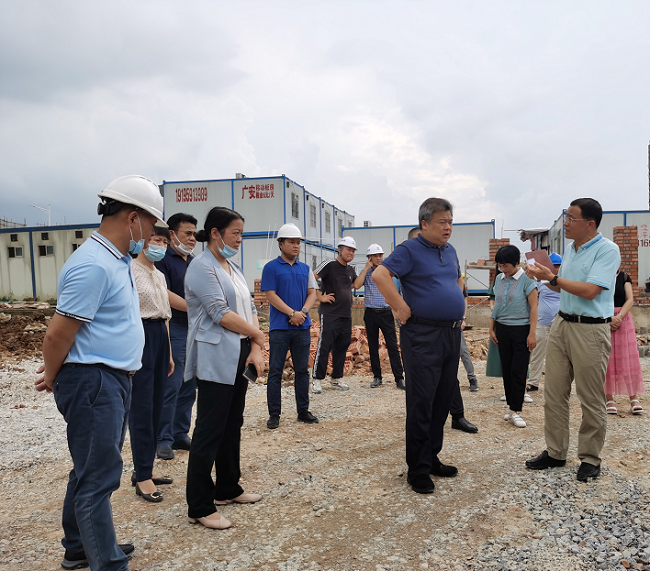 调研现场。李绍瑜 摄（修图）.png