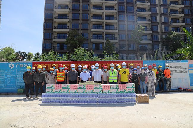 活动合影。。杨钰 摄（修图）.jpg