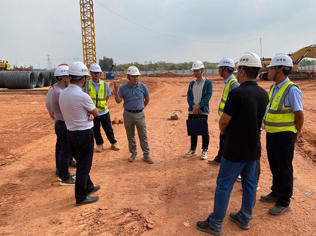 检查指导现场。。。陆娟娟 摄（原000图）.jpg