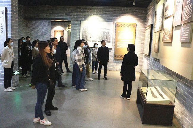 旅行现场。张钊林 摄（修图） (2).jpg